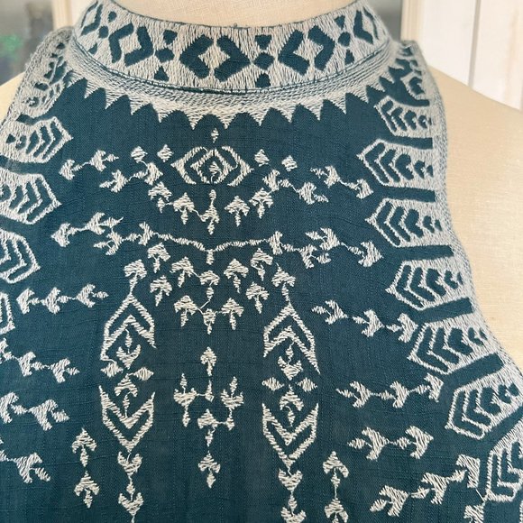 Ecote Anthropologie Embroidered Top Large - Picture 2 of 7